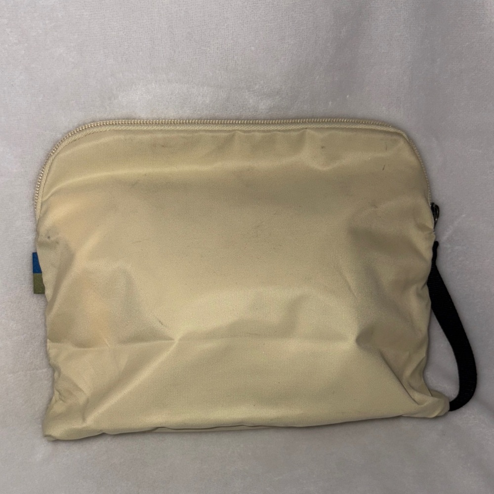 Open Story Packing Pouch